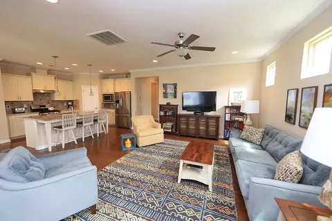 1034 Cuthbert Ln, Durham, NC 27703 photo 5