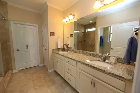 1034 Cuthbert Ln, Durham, NC 27703 photo 12