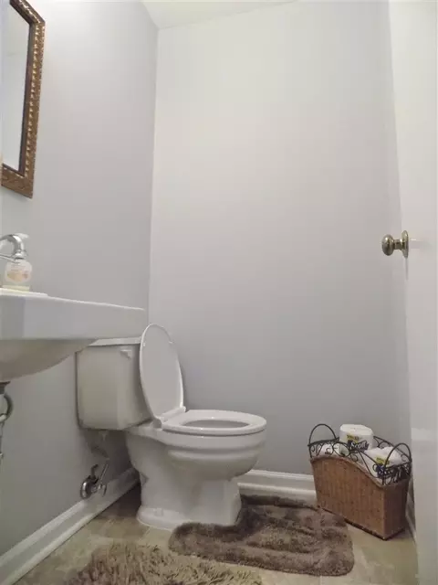 2202 Dakota St, Durham, NC 27707 photo 9