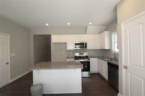 133 Sturgeon St, Smithfield, NC 27577 photo 3
