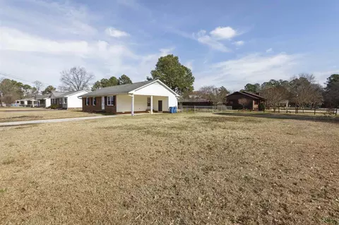 100 Pine St, Dunn, NC 28334 photo 3