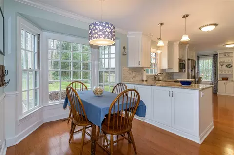 300 Danforth Ct, Raleigh, NC 27615 photo 9
