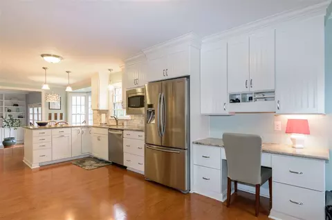 300 Danforth Ct, Raleigh, NC 27615 photo 5