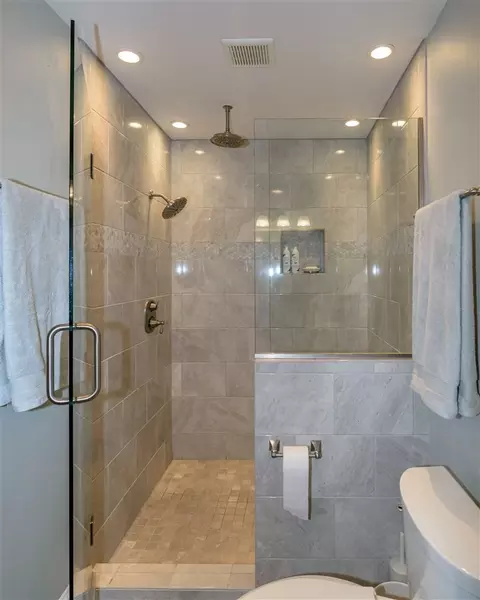 300 Danforth Ct, Raleigh, NC 27615 photo 22