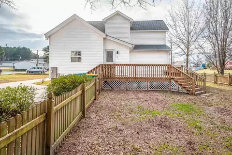 107 E Goldsboro, Micro, NC 27555 photo 4