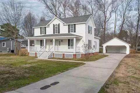 107 E Goldsboro, Micro, NC 27555 photo 2