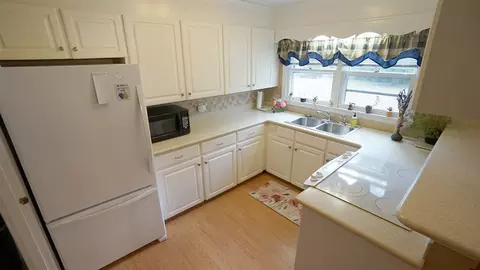 907 S Walnut Dr, Smithfield, NC 27577 photo 8