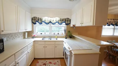 907 S Walnut Dr, Smithfield, NC 27577 photo 9