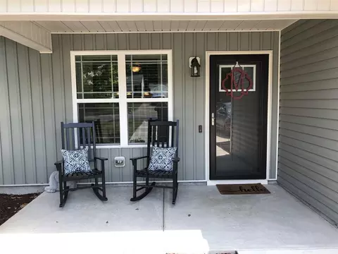 202 N Royster St, Benson, NC 27504 photo 2