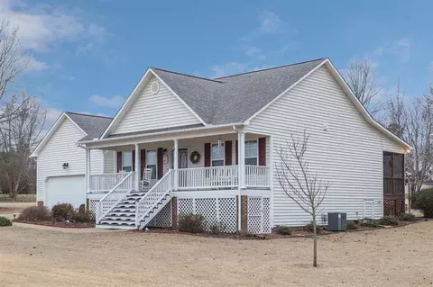 127 Galaxy Dr, Garner, NC 27529 photo 2