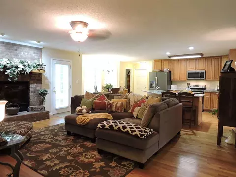 1812 Grady Dr, Durham, NC 27712 photo 9