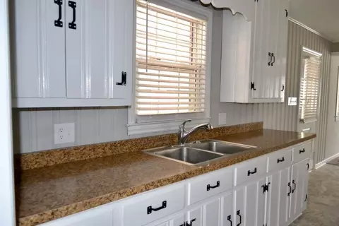 1105 Guy Ave, Dunn, NC 28334 photo 7