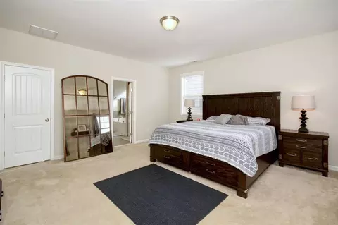 1010 Laredo Ln, Durham, NC 27703 photo 15