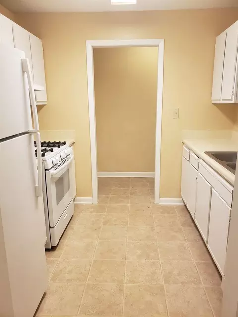 5812 Pointer Dr #201, Raleigh, NC 27609 photo 5