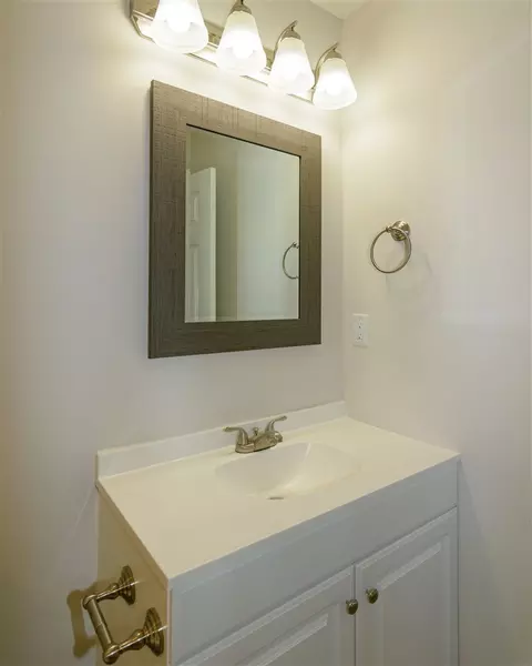 306 Omega Rd, Durham, NC 27712 photo 18