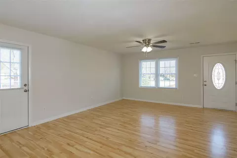 306 Omega Rd, Durham, NC 27712 photo 7