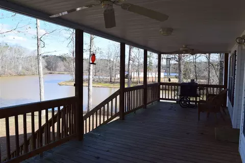 131 Six Pound Dr, Macon, NC 27551 photo 3