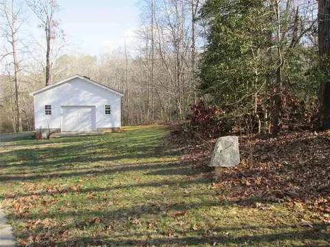 131 Six Pound Dr, Macon, NC 27551 photo 8
