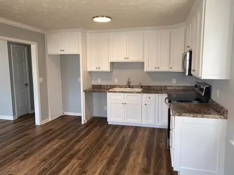809 Rosemary St, Erwin, NC 28339 photo 3