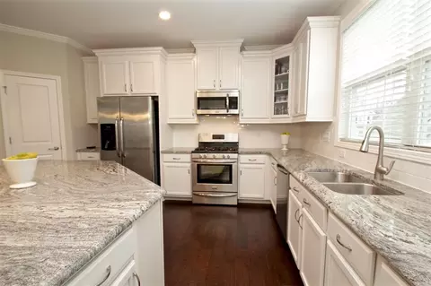 320 Springhurst Ln, Cary, NC 27511 photo 7