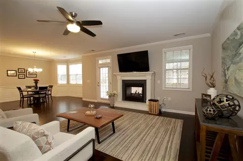 320 Springhurst Ln, Cary, NC 27511 photo 2