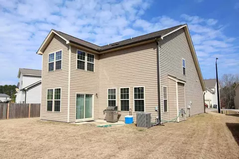 135 Davelyn Ct, Garner, NC 27529 photo 3