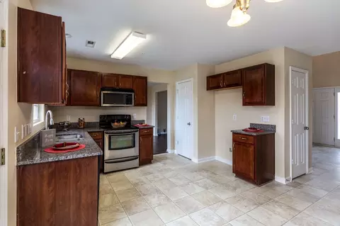 2037 Spring Creek Dr, Durham, NC 27704 photo 12