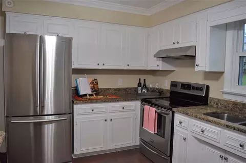 19 E Bayberry Ct, Durham, NC 27713 photo 9