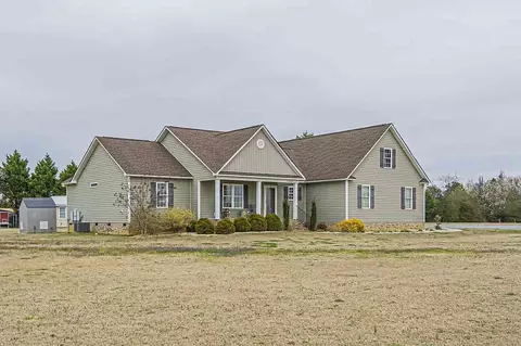 1300 Denning Rd, Benson, NC 27504 photo 2
