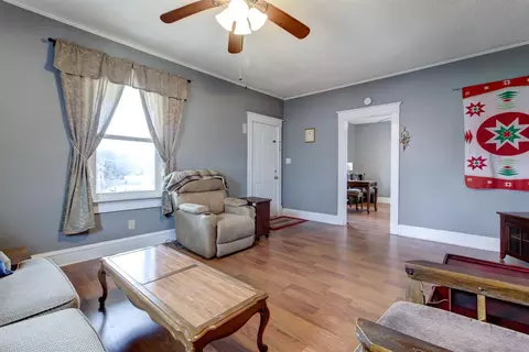 302 E J St, Erwin, NC 28339 photo 5