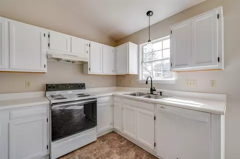 705 Greyson Dr, Durham, NC 27703 photo 7