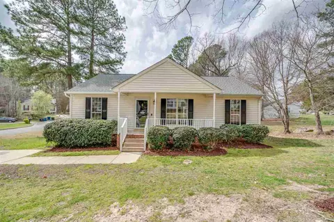 705 Greyson Dr, Durham, NC 27703 photo 2