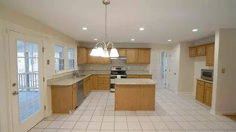 210 Firetree Ln, Cary, NC 27513 photo 7
