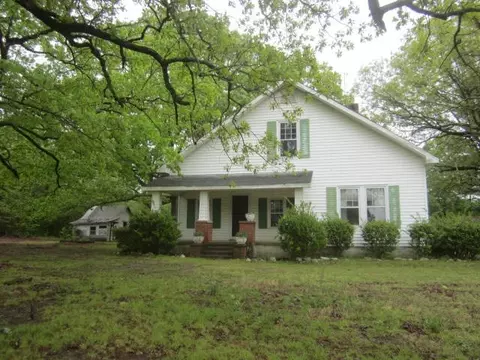 5641 Raleigh Rd, Henderson, NC 27537 photo 2