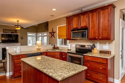 1002 Modest Way, Apex, NC 27502 photo 8