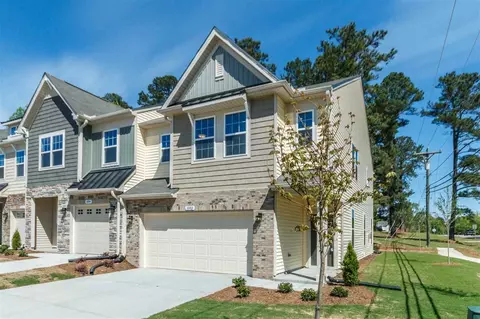 1072 Flagler St, Durham, NC 27713 photo 2