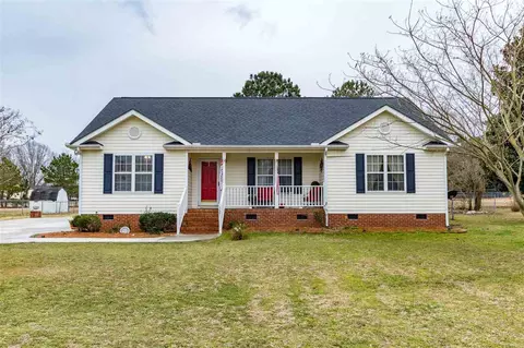 137 Ridge Dr, Garner, NC 27529 photo 1