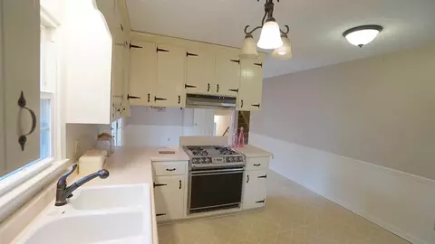 703 Grimstead Cir, Cary, NC 27511 photo 7