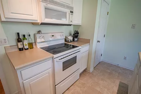 937 Black Angus Dr, Garner, NC 27529 photo 9