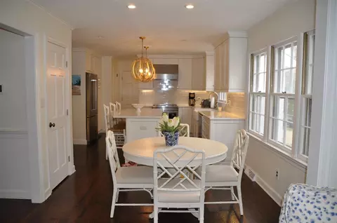 601 Compton Rd, Raleigh, NC 27609 photo 2