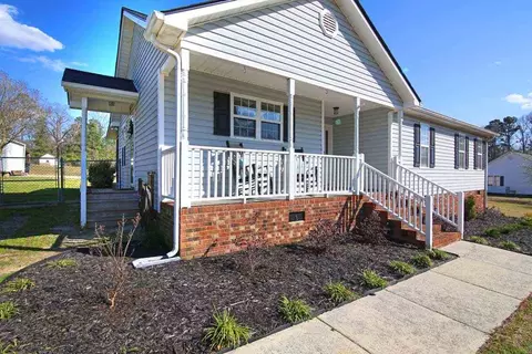 105 Aster Dr, Garner, NC 27529 photo 2