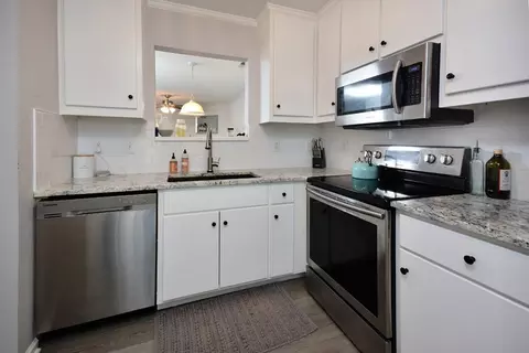5 Mandy Ct, Durham, NC 27707 photo 2