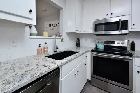 5 Mandy Ct, Durham, NC 27707 photo 3