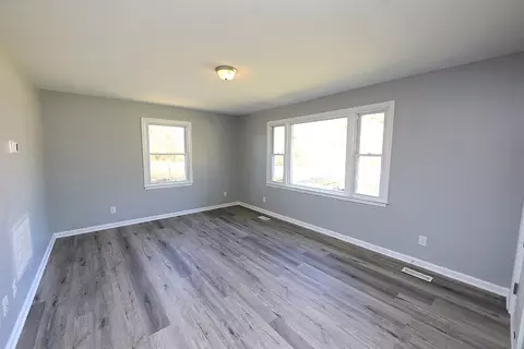 3814 Hamlin Rd, Durham, NC 27704 photo 2