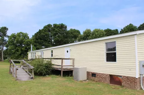 2308 Benson Hardee Rd, Benson, NC 27504 photo 5
