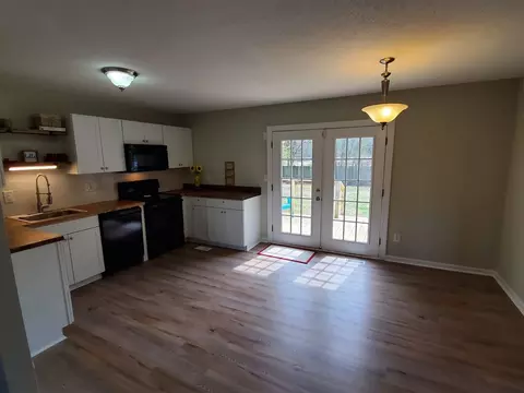 108 Sycamore St, Dunn, NC 28334 photo 5