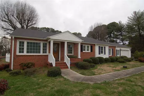 2821 Ellis Rd, Durham, NC 27703 photo 2