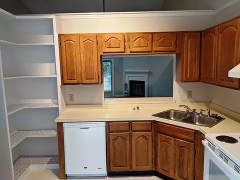 29 Kings Mount Ct, Durham, NC 27713 photo 3