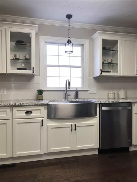 14 Wolfpack Ln, Roxboro, NC 27573 photo 5