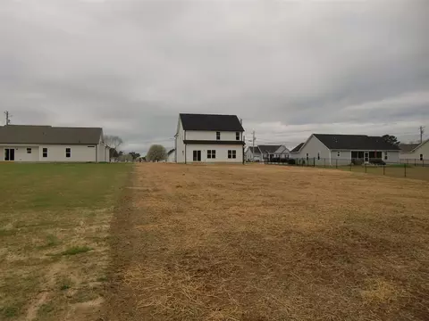 718 Maple Ave, Dunn, NC 28334 photo 3